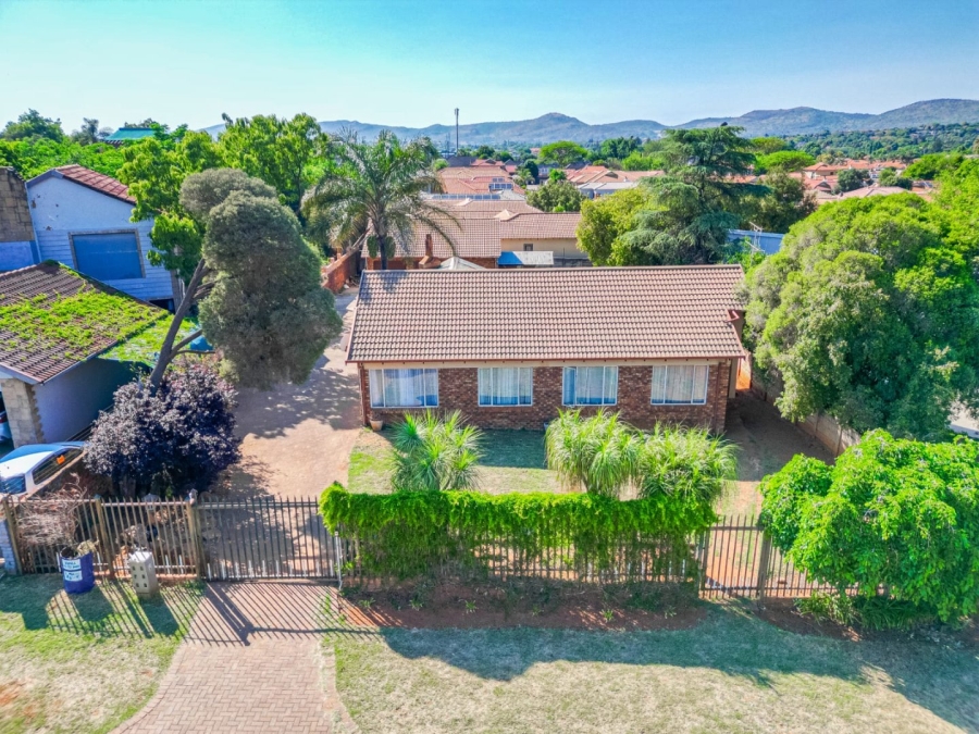 3 Bedroom Property for Sale in Melodie North West